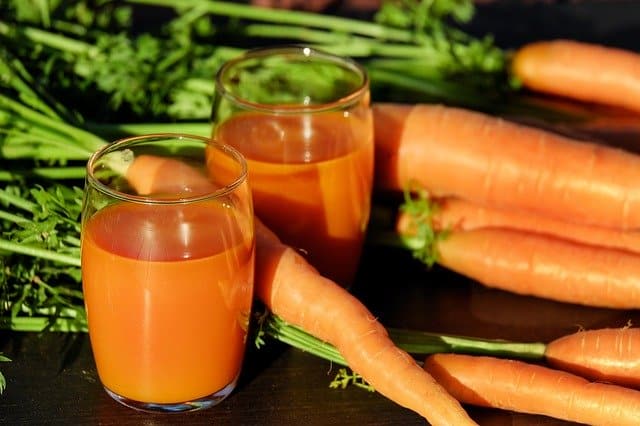 homemade carrot juice